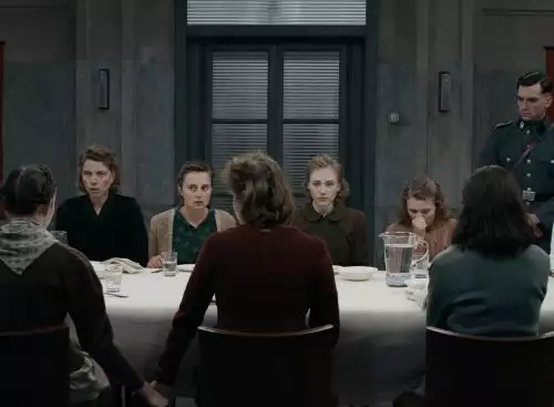 TheTasters_134208338917887335_big-cine_deskt.webp
