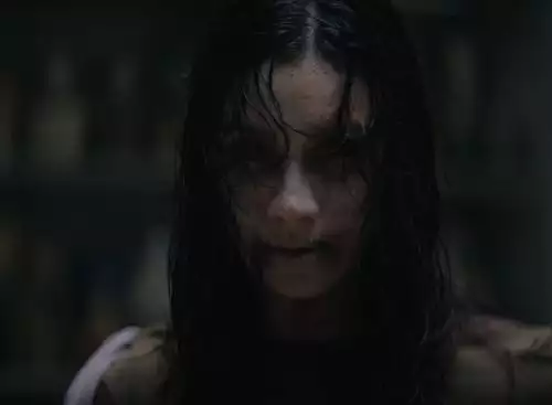 EvilDeadBurn_134276579363971287_big-cine_deskt.webp