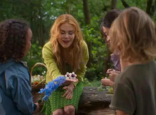 PracticalMagic2_134330230979486820_big-cine_deskt.webp