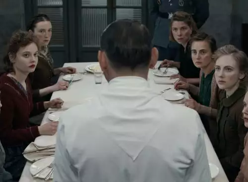 TheTasters_134208338908981017_big-cine_deskt.webp