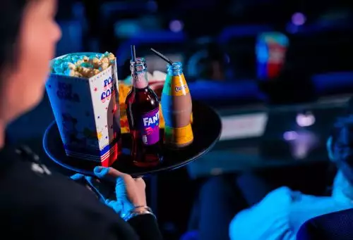 De Vaste Clique-JB-65-cine_deskt.webp